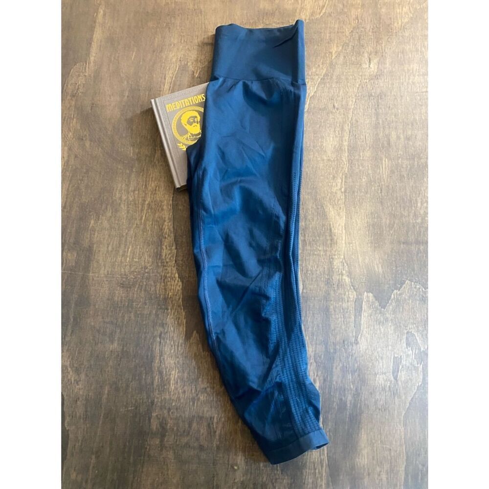 Athleta Teal Cropped Blue Athletic Leggings